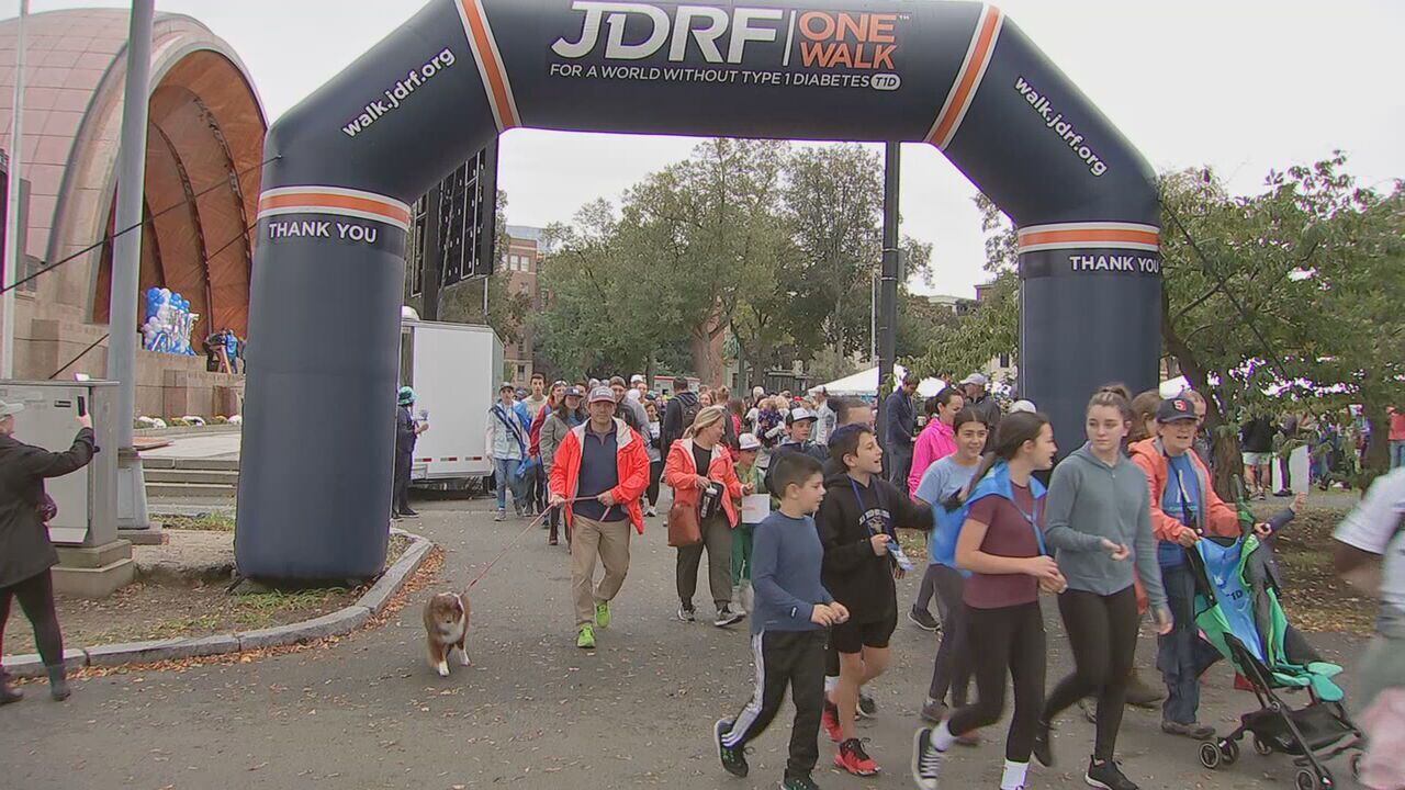 Hundreds turn out for the JDRF One Walk in Boston on Saturday ...