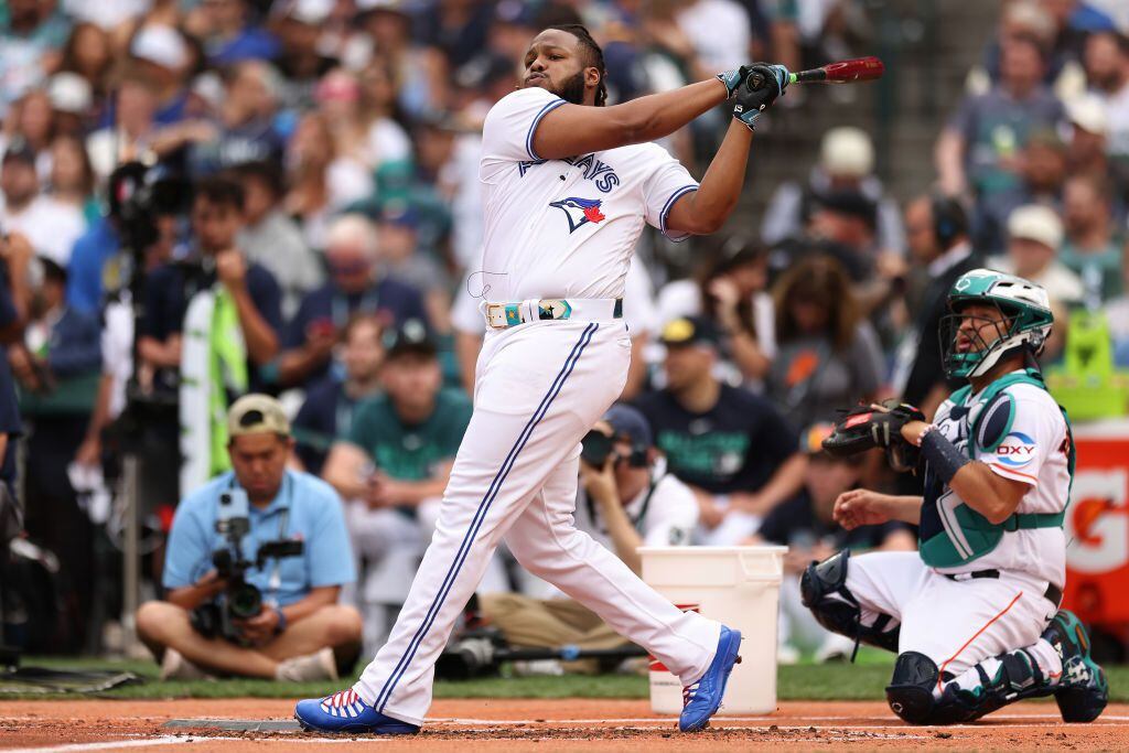 Vladimir Guerrero Jr wins home run derby, defeats hometown