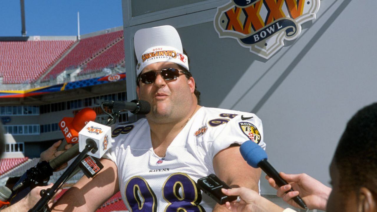 NFL Legend Tony Siragusa Dead At 55, Jamal Lewis Mourns