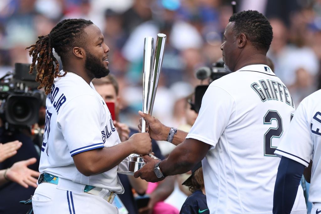 Vladimir Guerrero Jr. joins Vlad Sr. as first father-son Derby winners