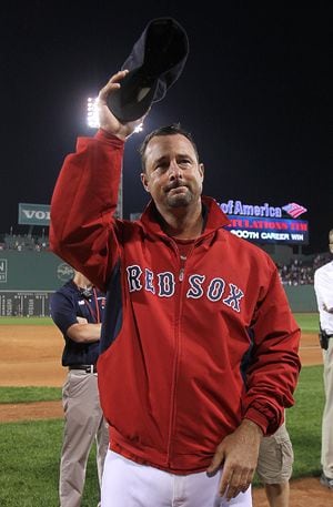 Genuinely sincere man': Remembering Tim Wakefield, knuckleballer who helped Red  Sox break the curse – Boston 25 News