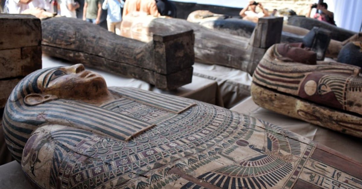 Egypt Displays 59 Ancient Coffins Recently Discovered Near Pyramids