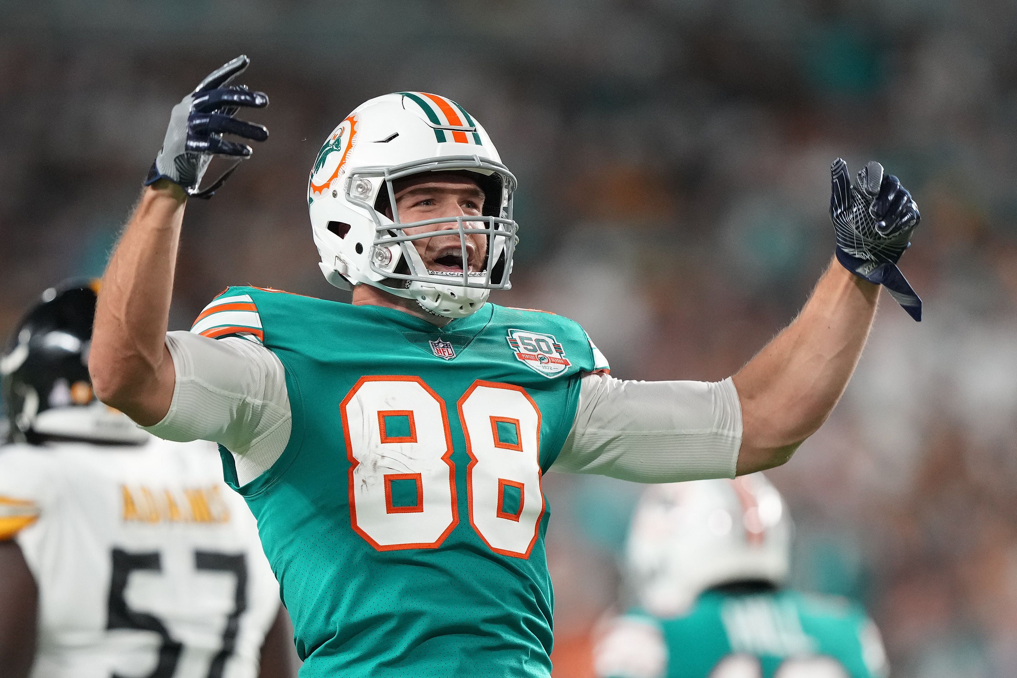 New England Patriots tight end Mike Gesicki (88) prepares to run a route  during the second half of an NFL football game against the Philadelphia  Eagles, Sunday, Sept. 10, 2023, in Foxborough