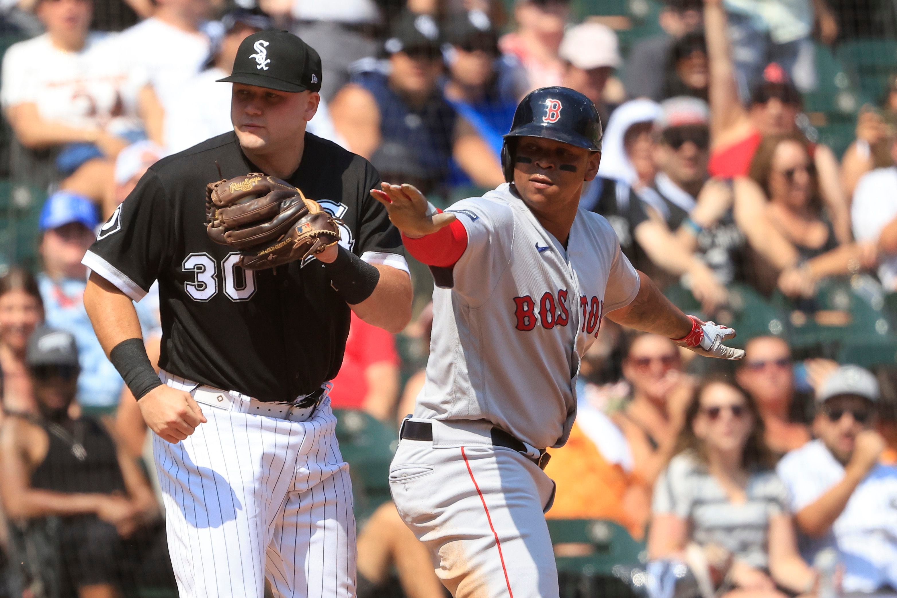 Zach Remillard of the Chicago White Sox reacts after a single during  News Photo - Getty Images