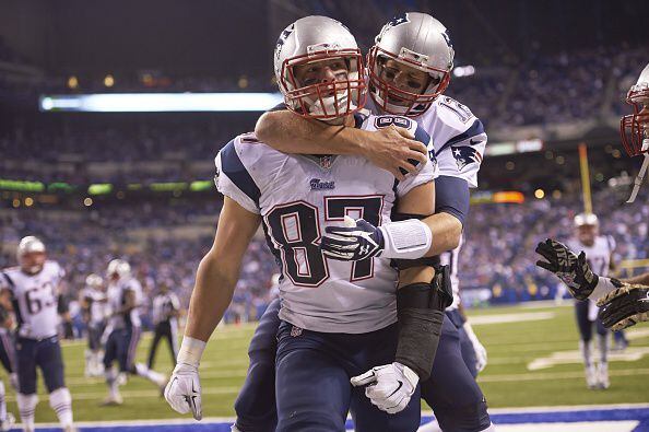 New England Patriots quarterback Tom Brady warms up before their season  opener against the Buffalo Bills at Gillette Stadium in Foxboro, Mass. on  September 10, 2006. (UPI Photo/Katie McMahon Stock Photo - Alamy