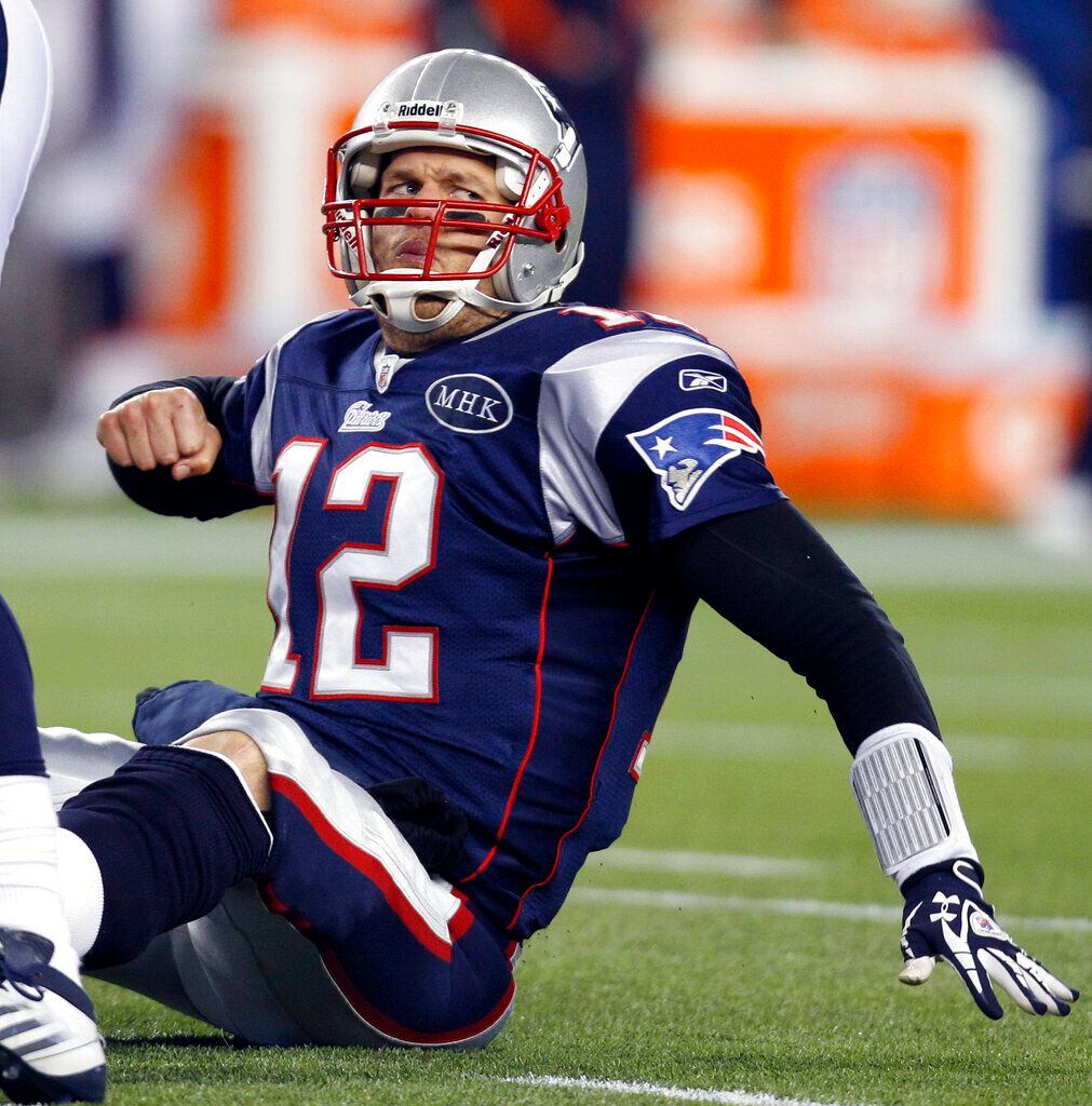 Ellie Fund - Tom Brady's cleats are up to $15,075 on NFL Auction! The  bidding ends in 2 weeks. Don't miss your opportunity to take home a  one-of-a-kind piece of sports memorabilia