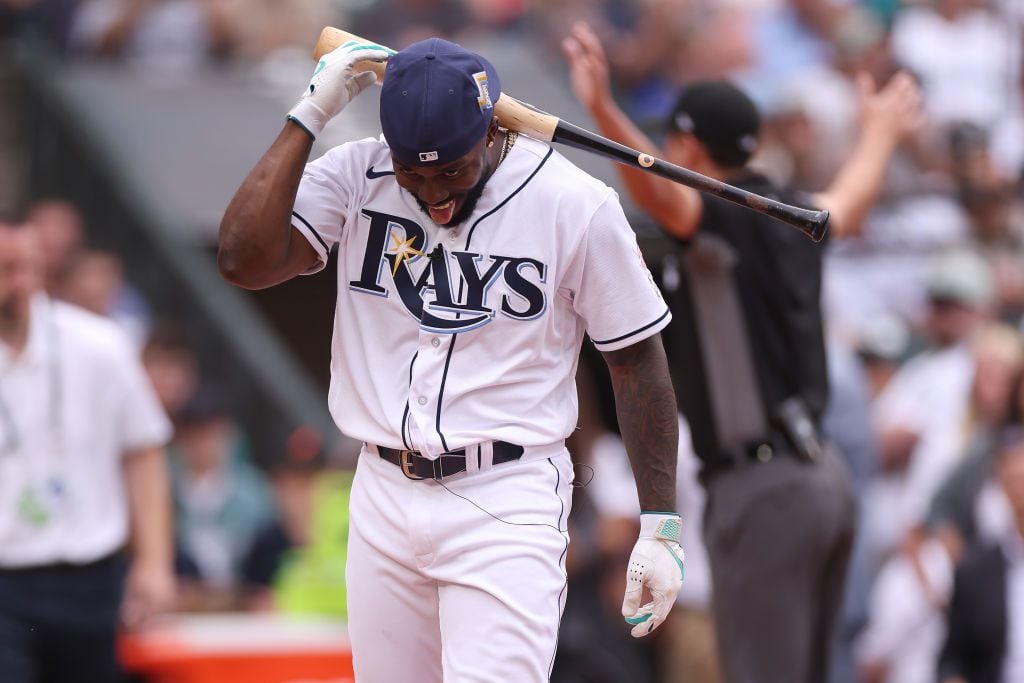 Guerrero tops Rays' Arozarena to join Vladimir Sr. as first father-son Home  Run Derby winners