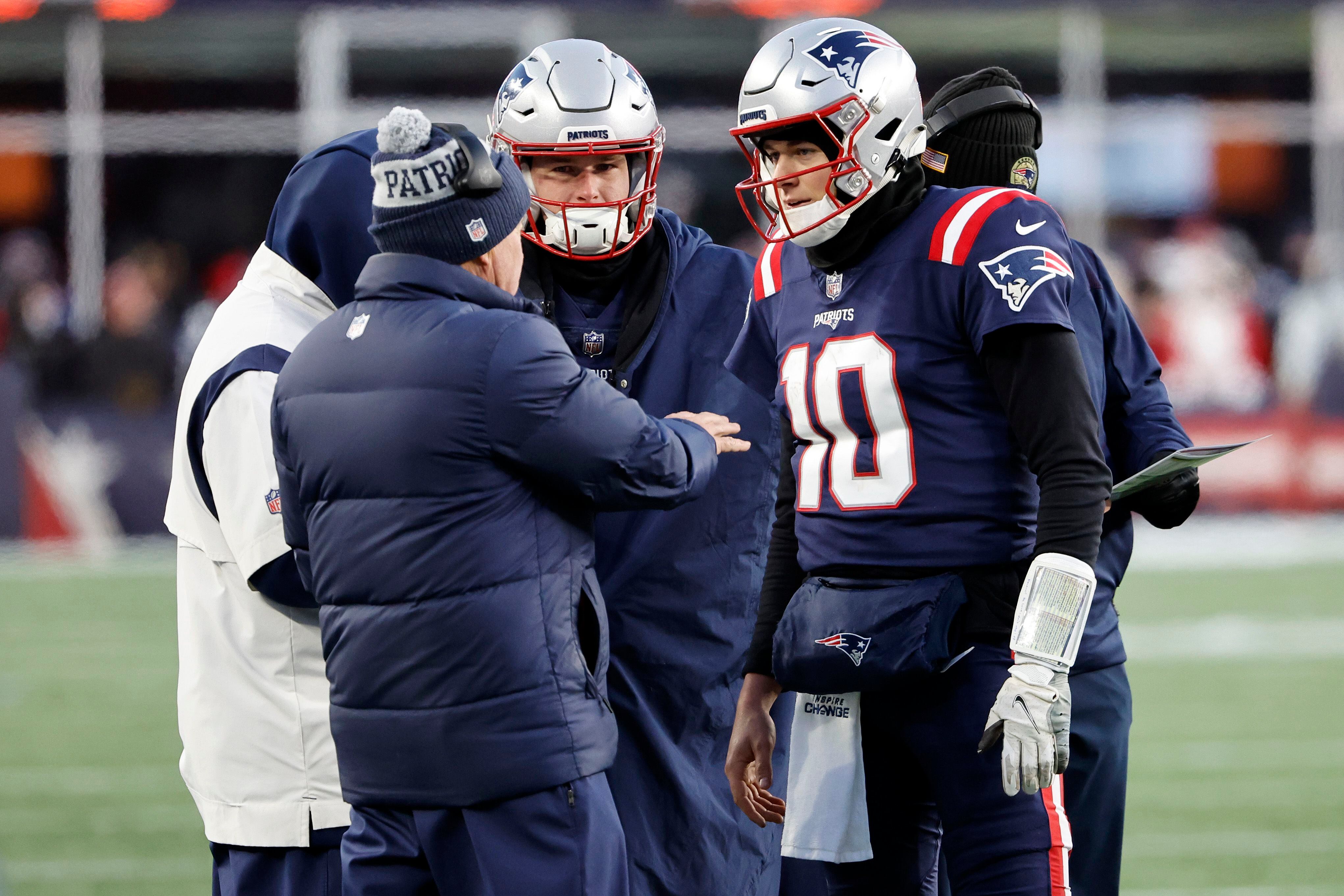 Bill Belichick has 'total trust' Mac Jones is telling the truth about his  ankle