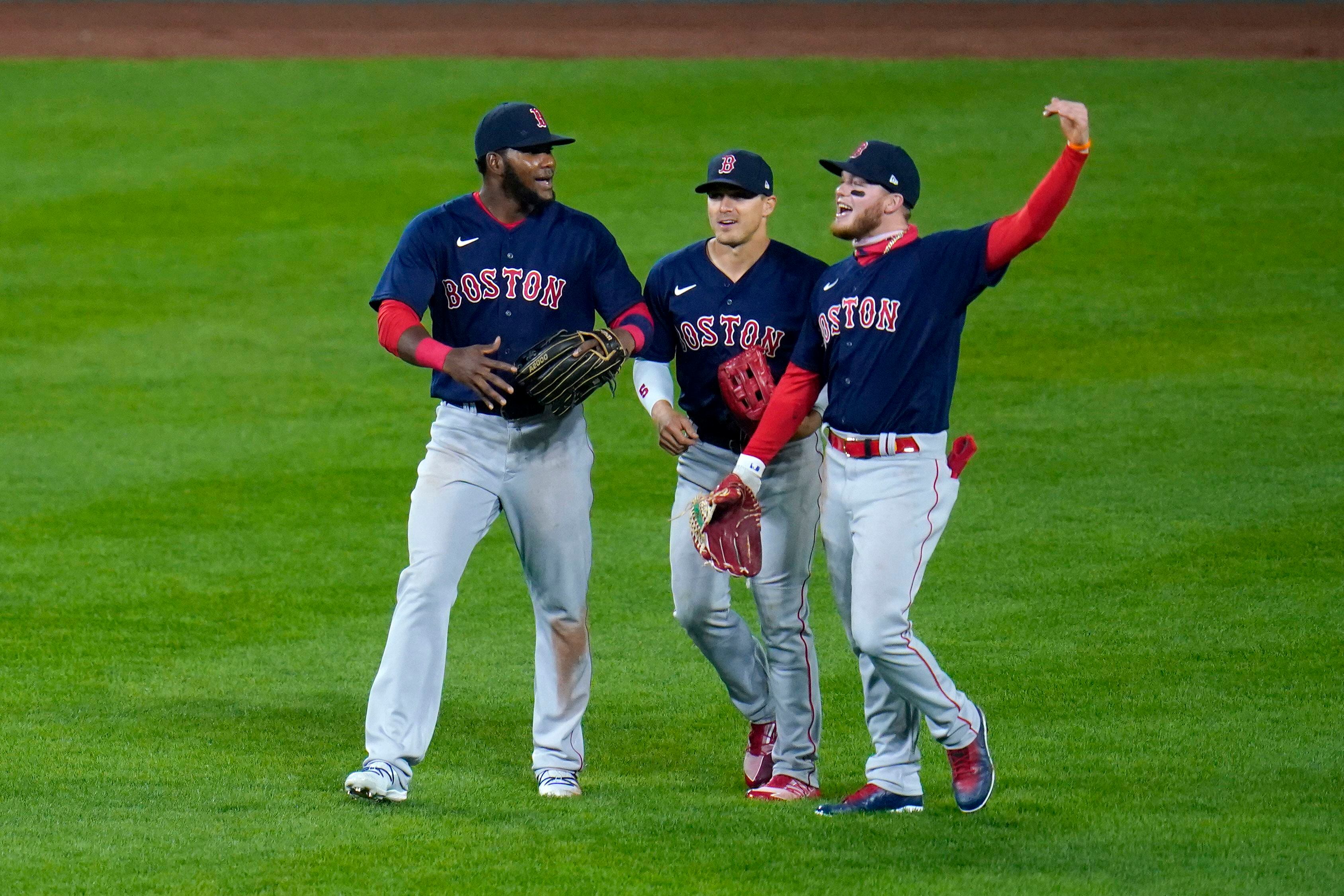 Red Sox extend win streak to 5, beat Orioles 6-4 in 10 - The San Diego  Union-Tribune