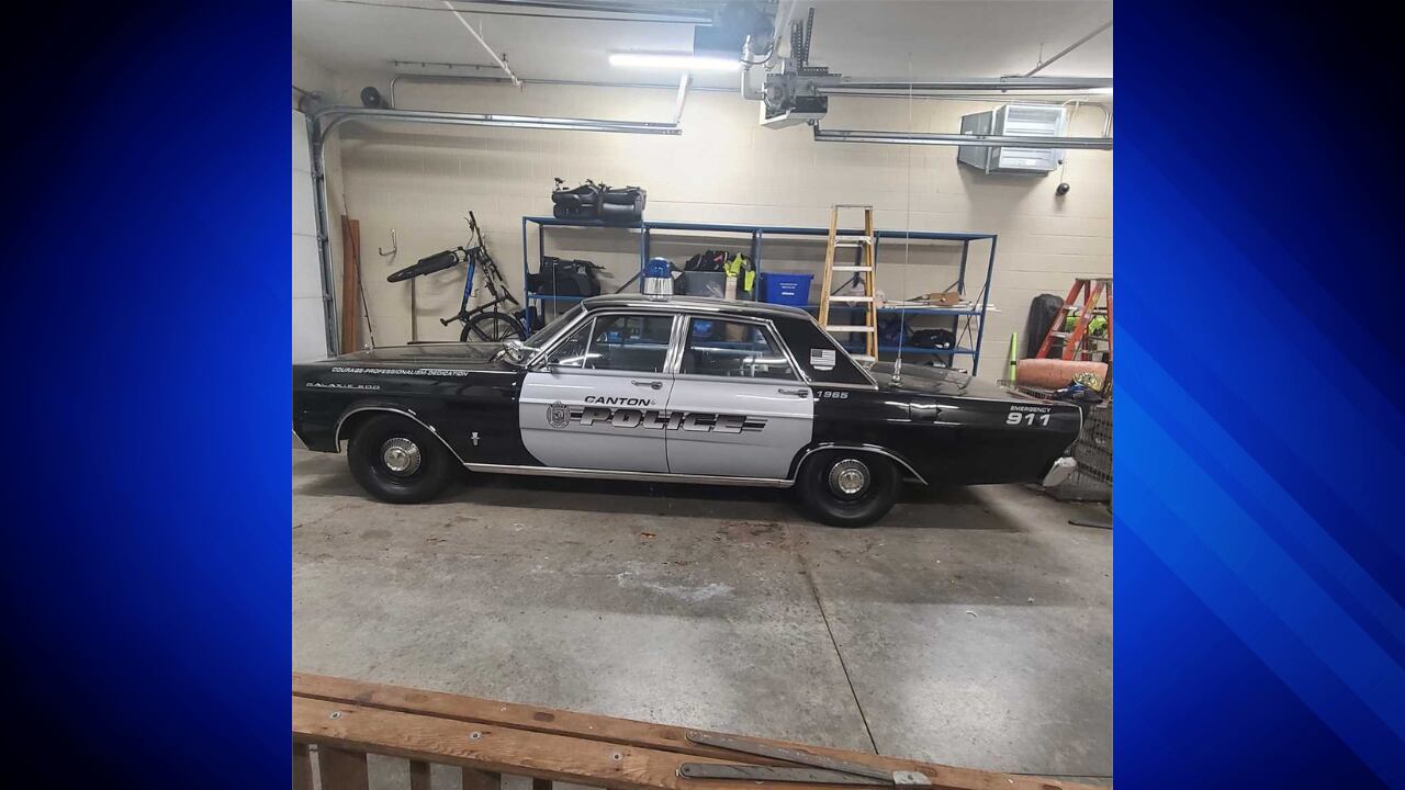 At police auction, a better class of cruisers
