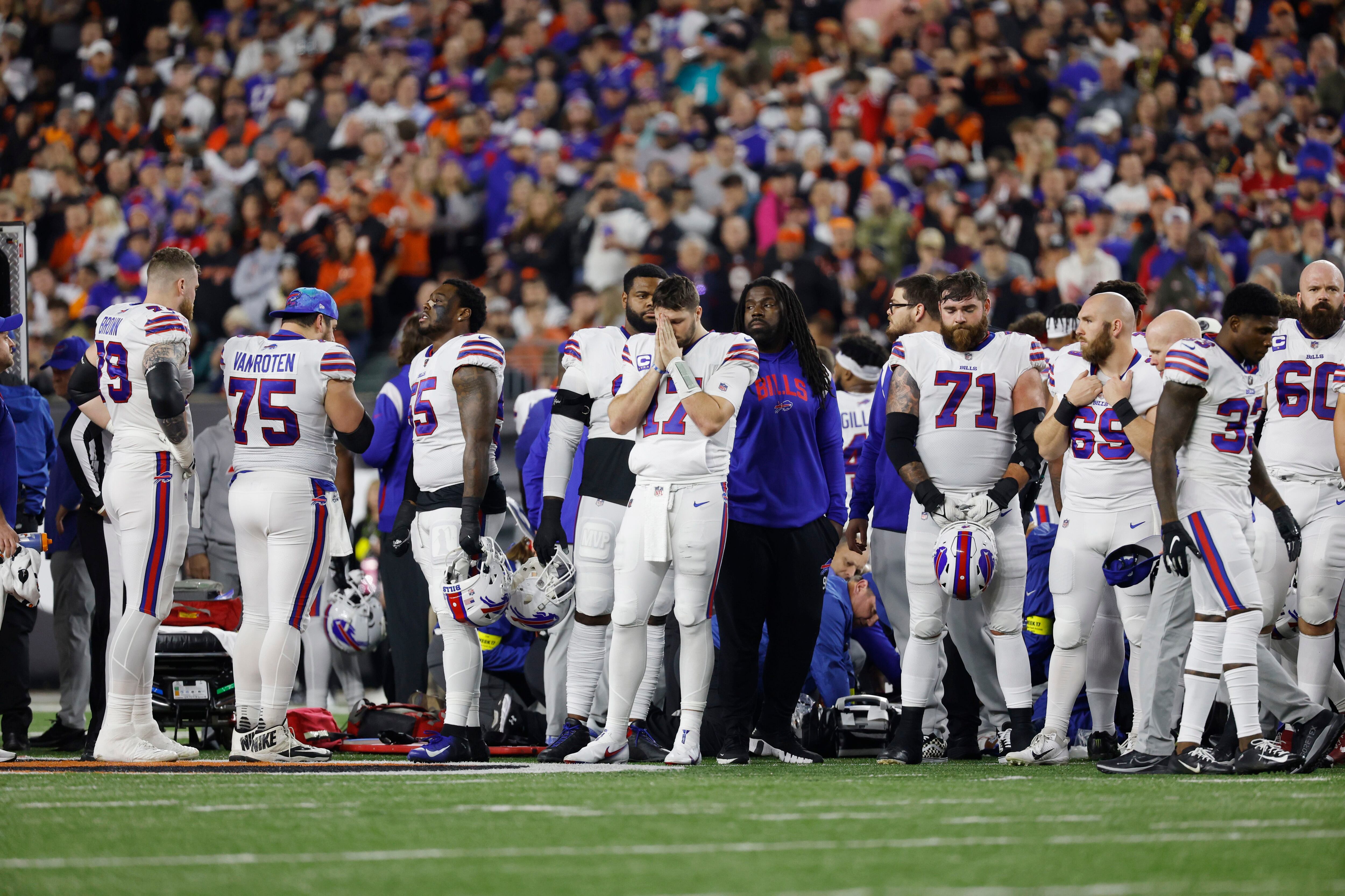 Buffalo Bills player Damar Hamlin is in critical condition after collapsing  in a game - OPB